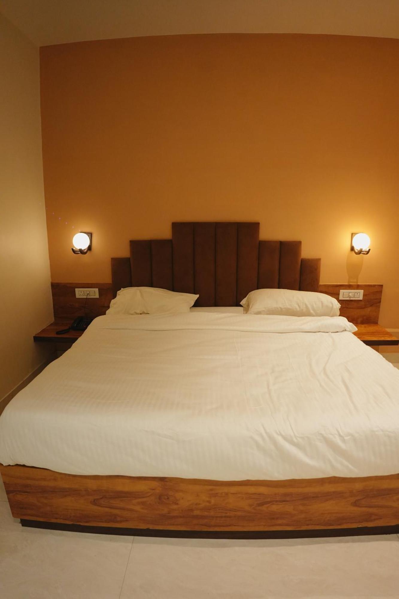 The Krati Resort & Convention Centre Bareilly Dış mekan fotoğraf